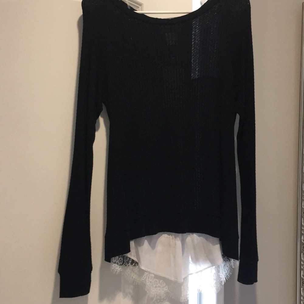 Black zipper back lace bottom shirt!
